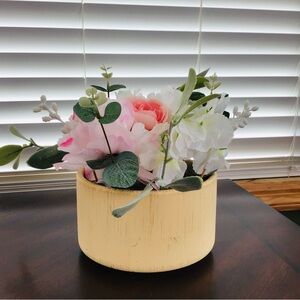 Greenery Potted Plant - Lush Green Home Accent